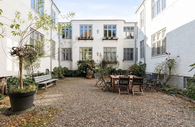 Stylist apartment in exclusive area, 15 mins from central Copenhagen