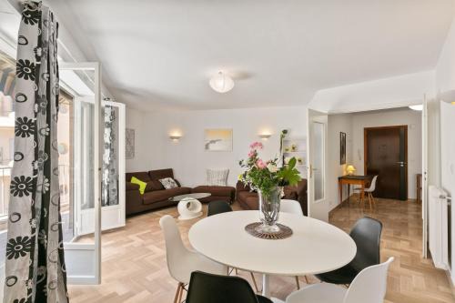 Suite de Dijon FSHH