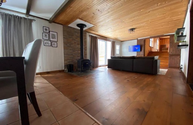 Suite in the Laurentians