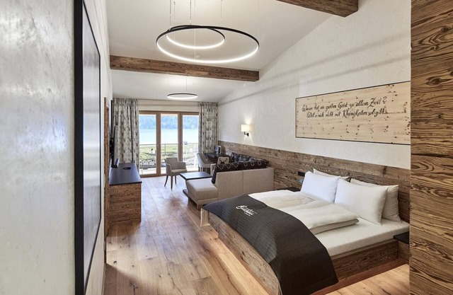 Suite Kaiser Max IV, Auszeit All Inclusive - Familienresort Buchau