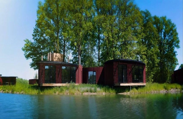 Suite near Tournai in Award-Winning Leisure Park