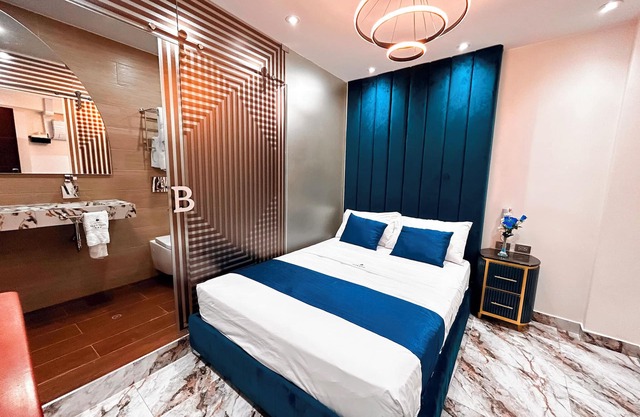 Suite Deluxe by BlueThreeHotel 3 Star. A 7min de la Plaza de Chancay.
