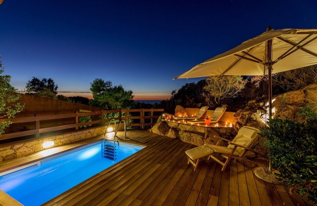 Suite Rosa 8 with private pool