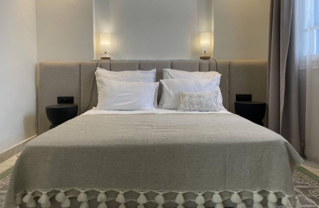 Suite Shadhili Dar Kbira