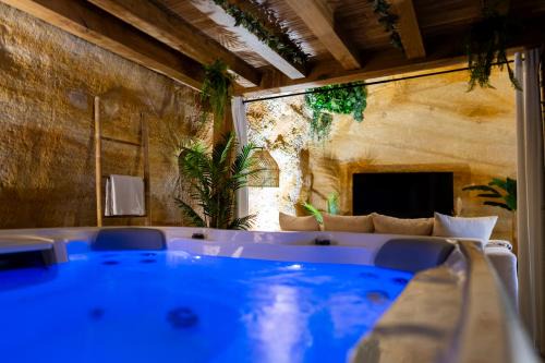 Suite troglodyte & spa privé - Luxe et détente
