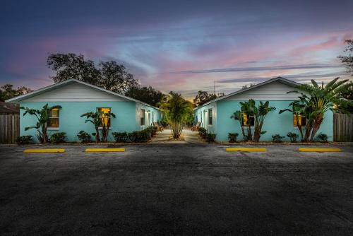 Suites of Tarpon Springs!
