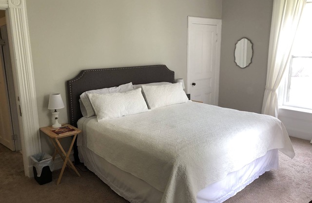 Sullivan Room with EnSuite Bath