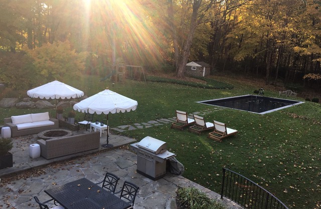 Summer getaway with Pool and Fully stocked Chef's Kitchen