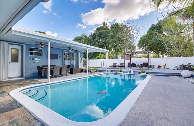 Sun-Soaked Home w/Pool in Lauderdale Lakes!