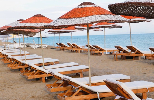 Suna Beach Kefaloz
