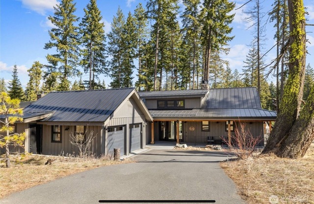 Suncadia 4 Bdrm Home located within the heart of the Resort