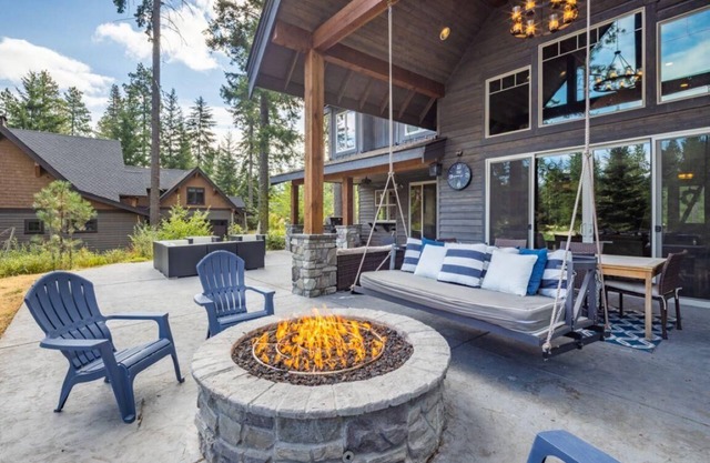 Suncadia 5 Bdrm Home on the Golf Course with Great Outdoor Entertainment