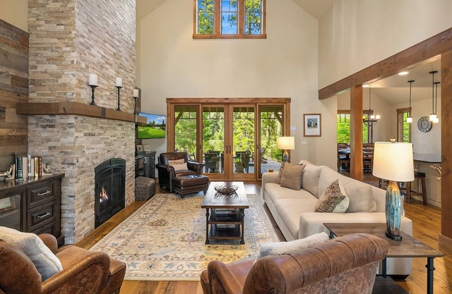 Suncadia's Best! Three Sisters Lodge * 3 Masters * Game Room * Hot Tub * Pets