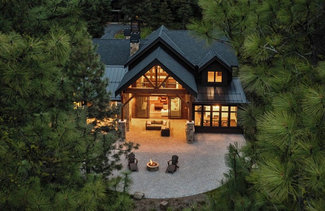 Suncadia's Premier 7BR Estate! 5 Mstrs*6.5BA*Hot Tub*Fine Outdoor Living!