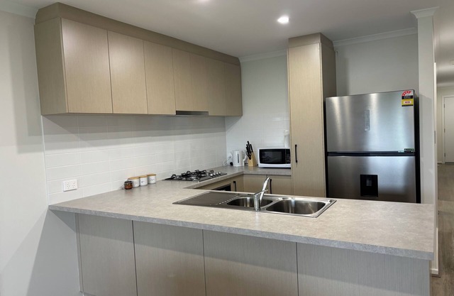 Sunflower Homes: Light and Easy Space