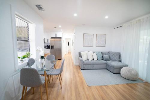 Sunny 4br Stpete Getaway Home