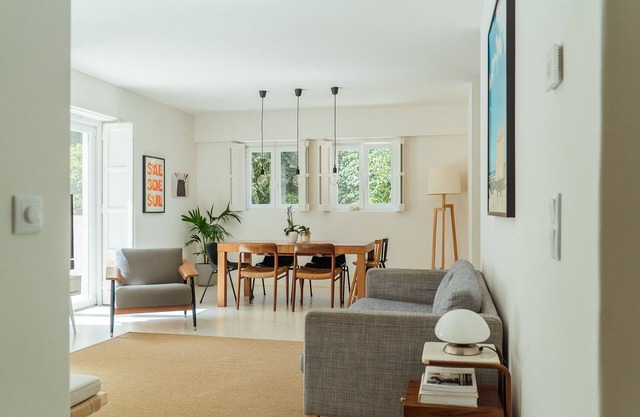 Sunny apt w/garden + little pool