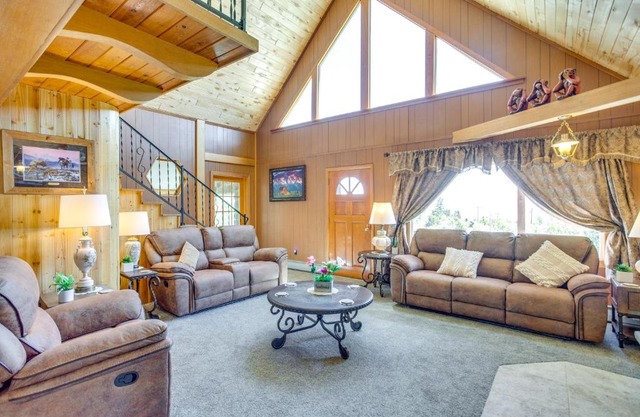 Sunny Cedaredge Home with Mtn Views - Hike and Fish!