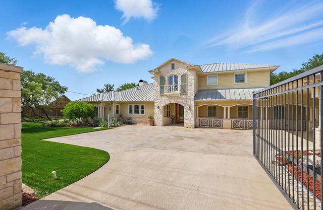 Sunny Day @ PK | 5 bedroom/game room/dock! Sleeps 14