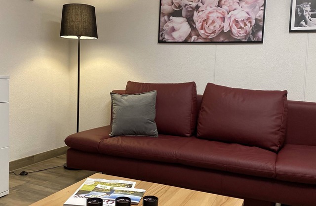 Sunny Home 3-room apartment