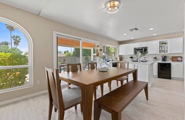 Sunny Scottsdale Paradise - 4bd/2ba with sparkling pool