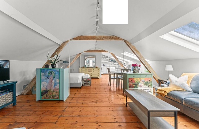Sunny Westport Studio Apt. Above Historic Mill