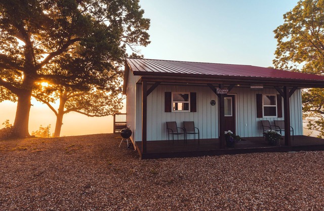 Sunrise Cabin - Breathtaking Sunrises & Relaxing Sunsets