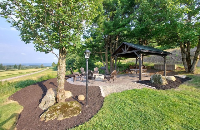 Sunrise Lodge at Mt. Waiontha: An Outdoor Experience