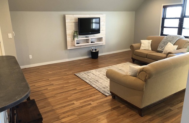 Sunrise Suite carriage house apartment