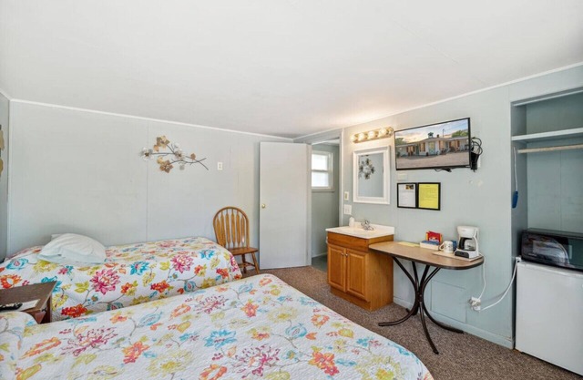 Sunset Acres Motel - Number 3