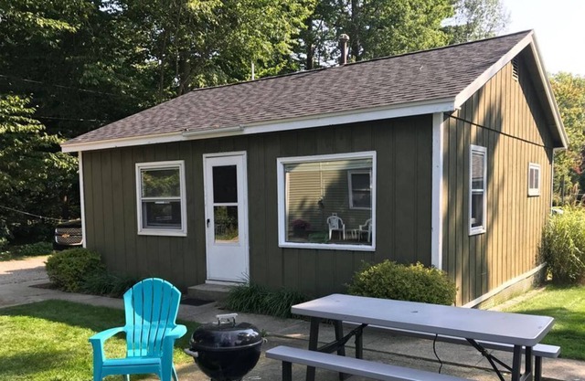 Sunset Beach Cottages #4 - Lake Michigan Shoreline