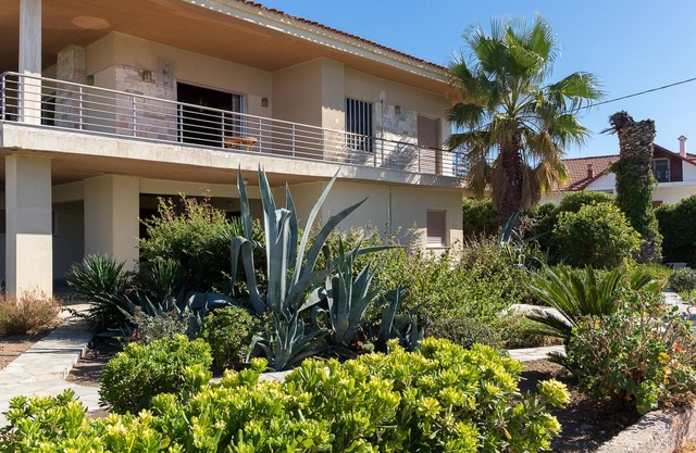 SUNSET BEACH HOUSE IN ALEPOCHORI