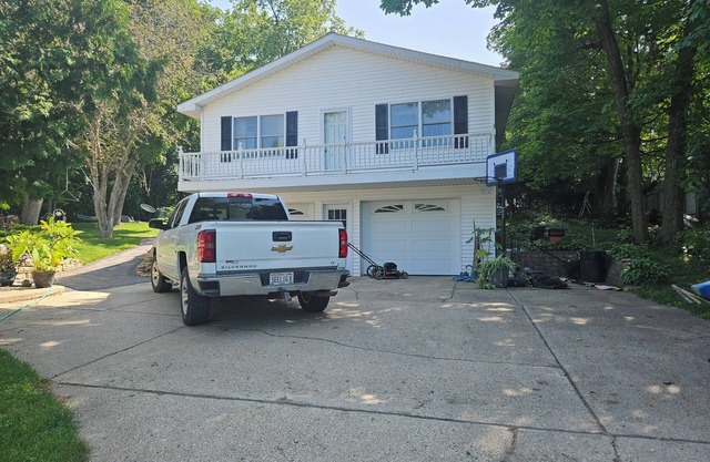 Sunset retreat. Charming 2-bedroom apartment with shared.pool n hot tub.