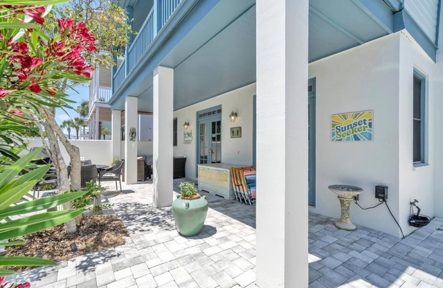 Sunset Seeker-Gulf Side 30A Villa w/Community Pool,Pet Friendly!