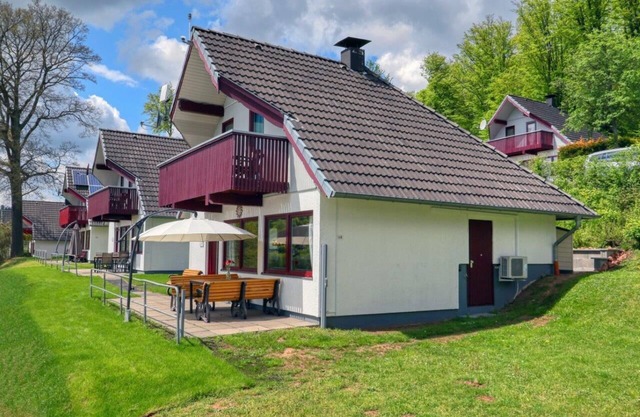 Sunshine house - lake view included