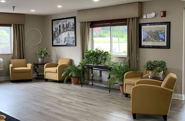 Super 8 by Wyndham Clearfield