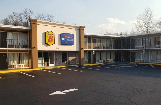 Super 8 by Wyndham Morganton