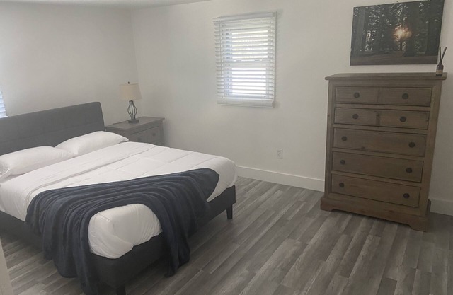 SUPER Conveniently located & fully remodeled!