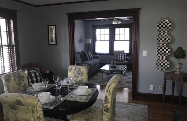 Super Family-Friendly! Spacious, cozy home base - close to Boston & Salem MA!