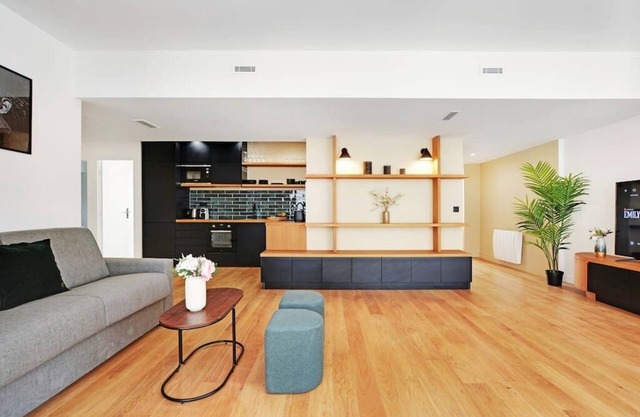 Superb Appartement: 3br/8p - Père Lachaise