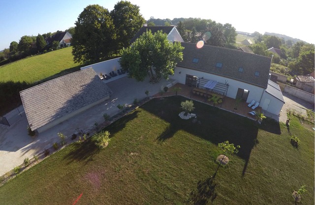 Superb house with indoor pool in Burgundy- 16 people