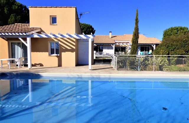 Superb property 20mns from sea and mountains