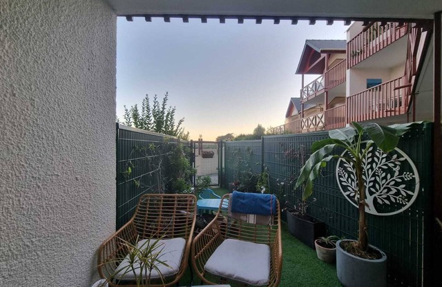 Superb T3 R.D.Jardin La Baule Heated swimming pool