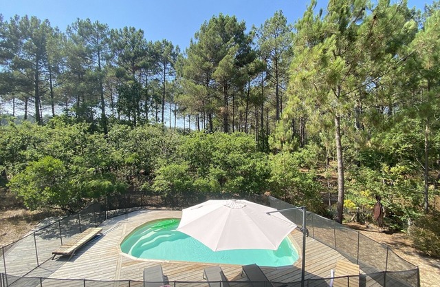 SUPERB VILLA 300m FROM THE LAKE AND 5 MIN BY CAR FROM THE OCEAN, INCREDIBLE LOCATION!