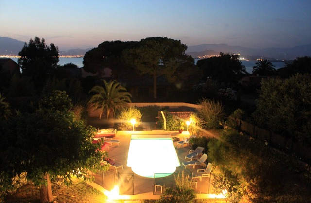 Superb villa with heated pool and private beach access