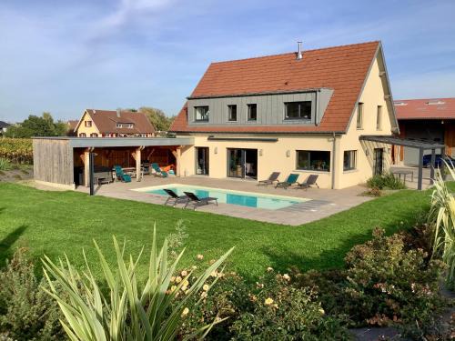 Superbe Maison Jacuzzi+Piscine au cœur des vignes