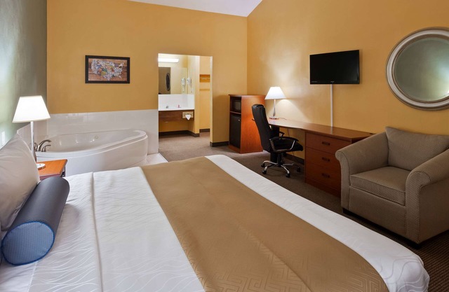 SureStay Hotel by Best Western Greenville