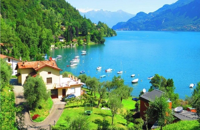 Surrounded by nature on the beach of Bellagio - a Lake Como retreat