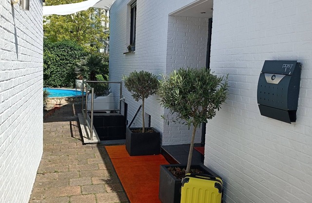 Svens-appartement die Alternative zum Hotel, Pool, Mediterraner Garten