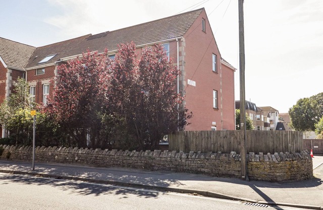SWANAGE TOWN APARTMENT, family friendly in Swanage